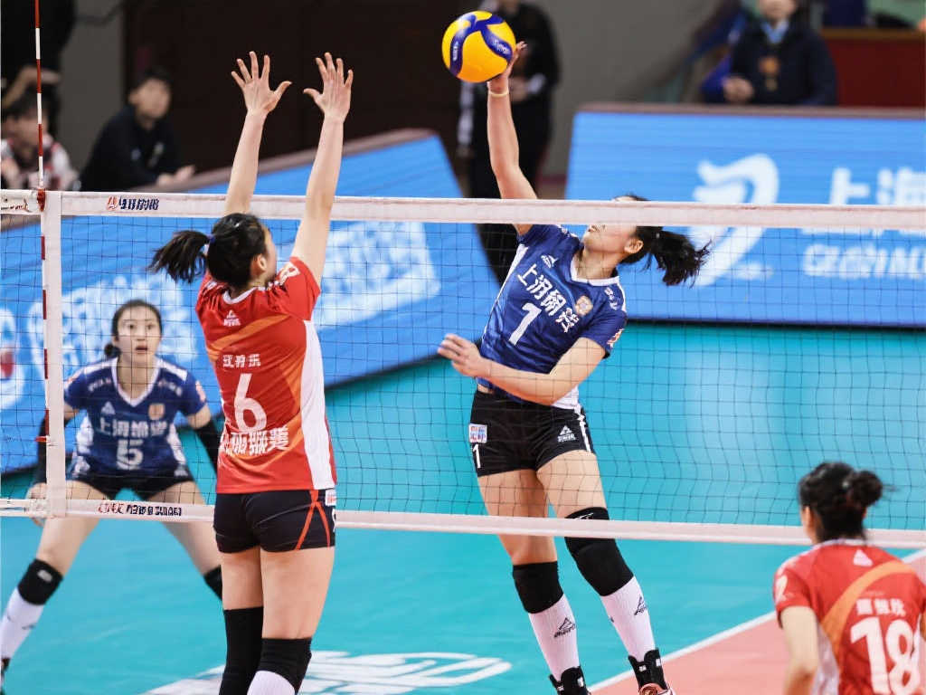 江苏女排横扫上海女排 联赛冠军争夺战抢占优势 江苏女排横扫上海女排 联赛冠军争夺战抢占优势